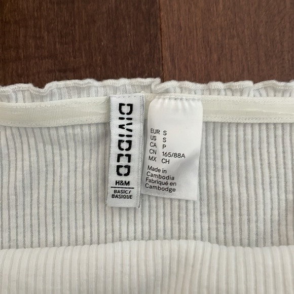 White Off the Shoulder Top - Picture 2 of 2